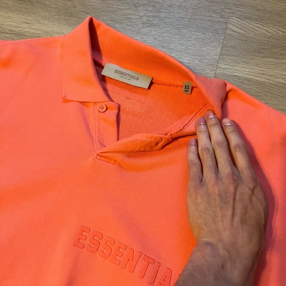 ESSENTIALS ‘CORAL’ Collared Shirt - Picture 3 of 5
